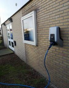 Laadpaal voor elektrische auto’s bedrijfspand Heemskerk